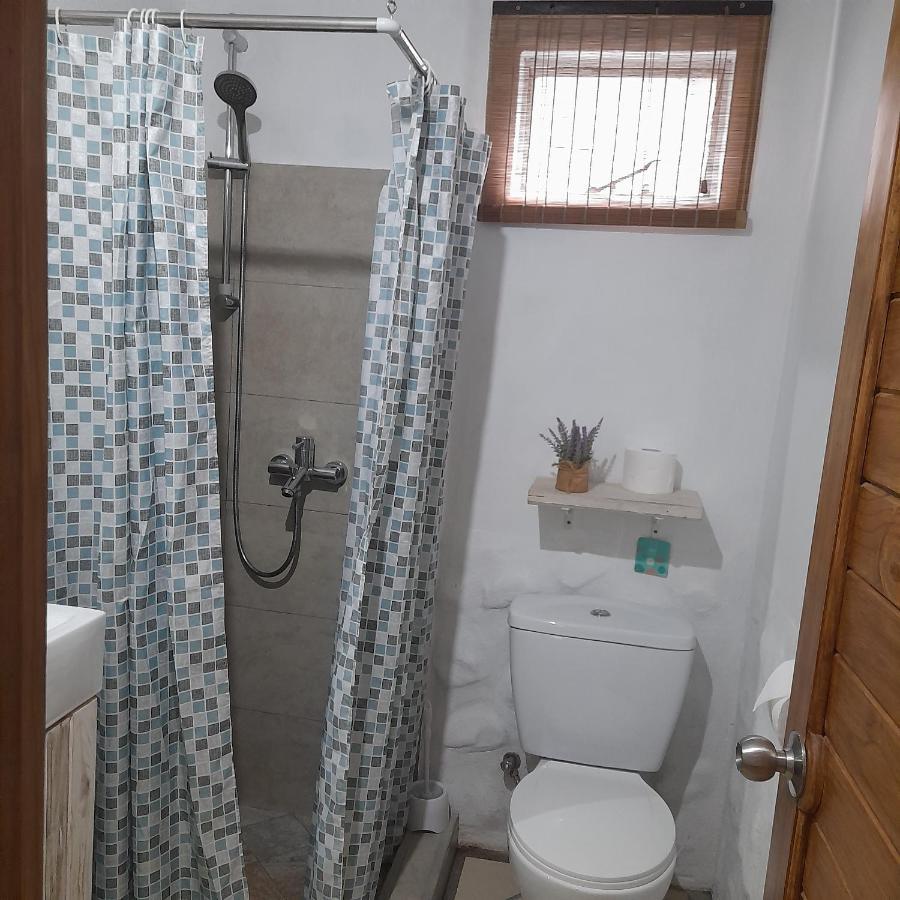 תמרין Holiday Surf Lodge מראה חיצוני תמונה