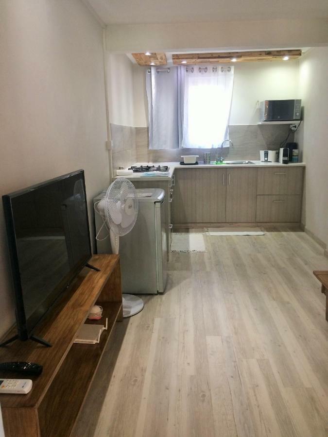 תמרין Holiday Surf Lodge מראה חיצוני תמונה